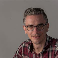 David J. Hodson 教授